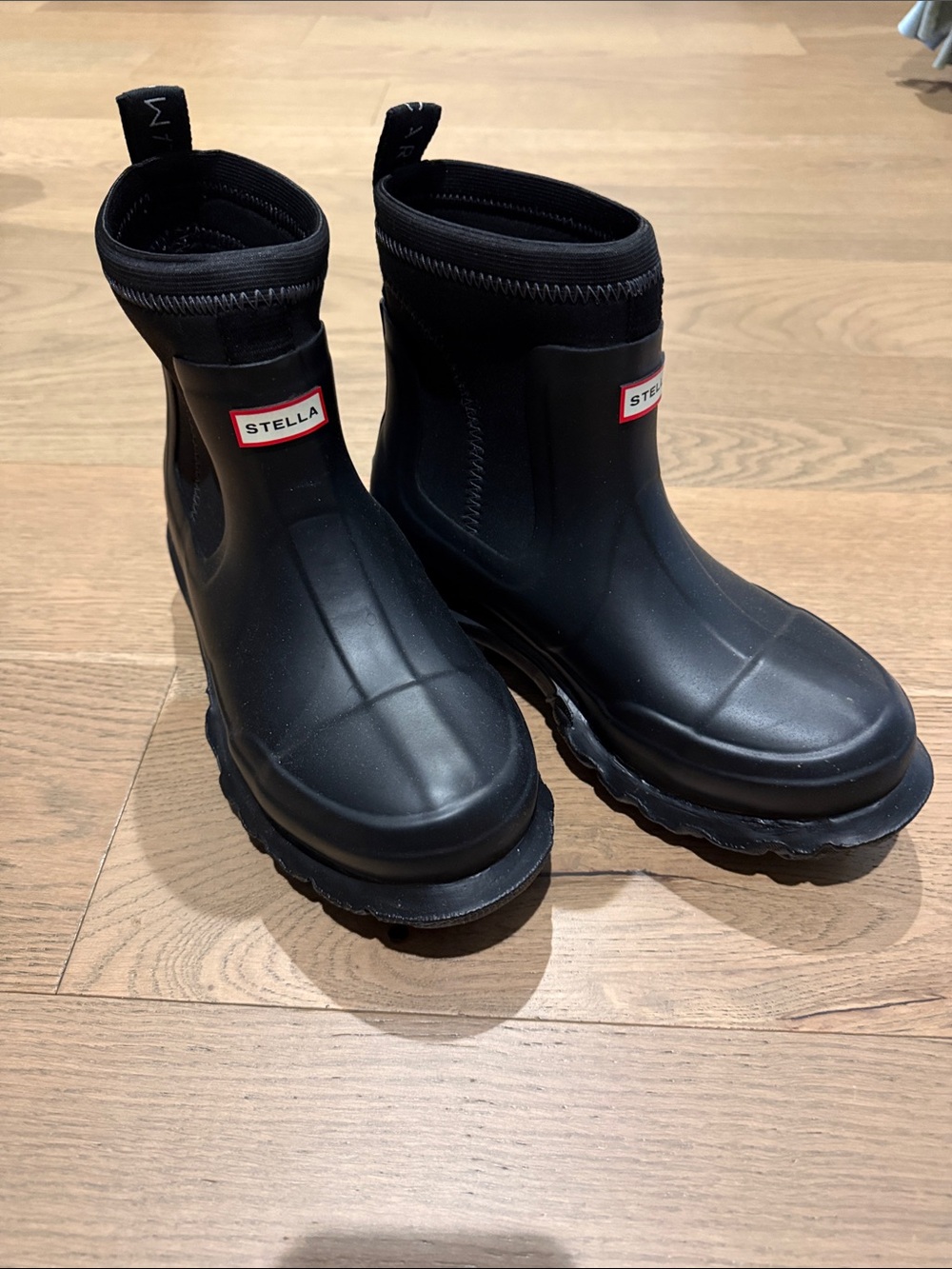 Stella Hunter Black Waterproof Ankle Boots SZ 39